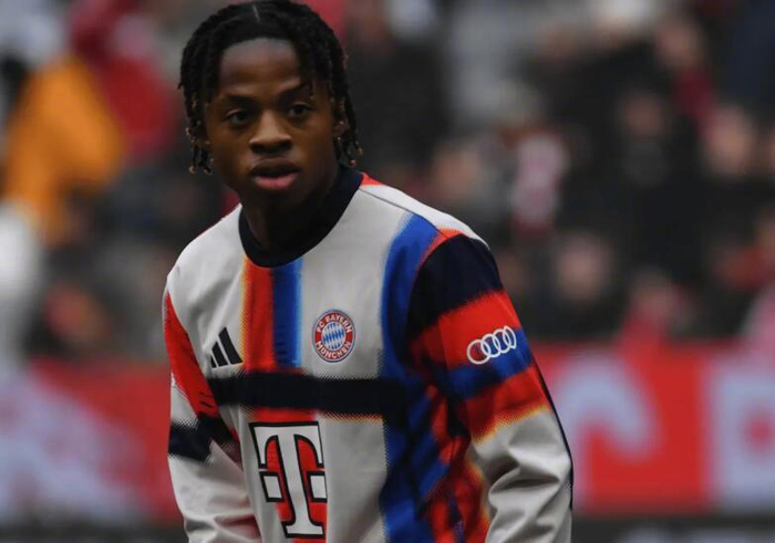 拜仁17岁前锋迈克左髋肌肉伤势需手术 预计休战