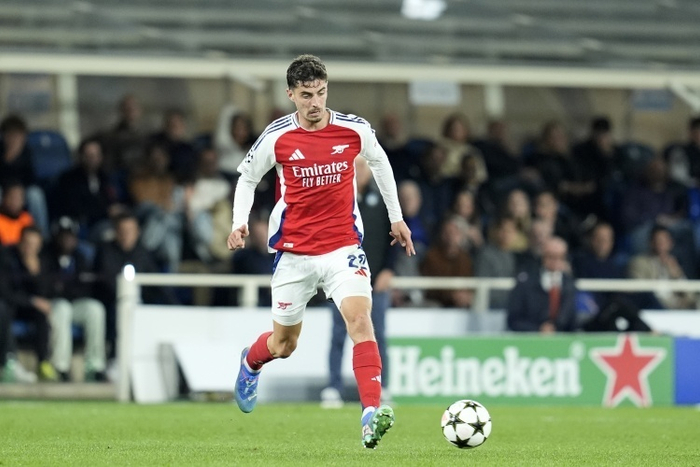 曼联主帅质疑裁判判罚差异 阿玛德被推倒未获点