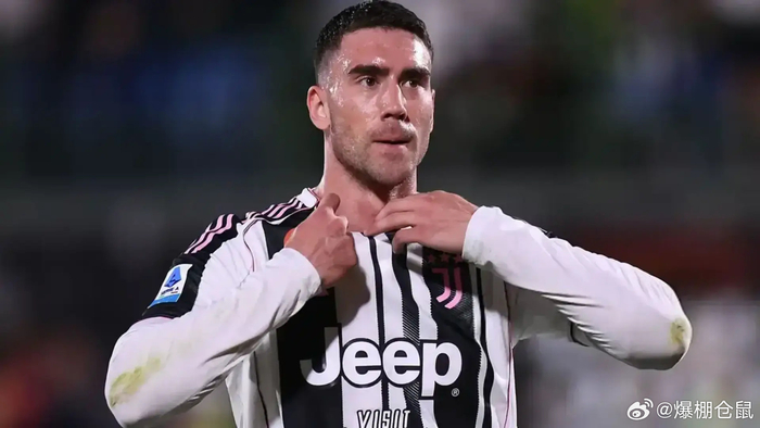 弗拉霍维奇降薪续约尤文