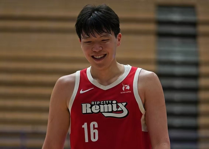 杨瀚森率混音队复仇马刺 夺胜关键球展现统治力