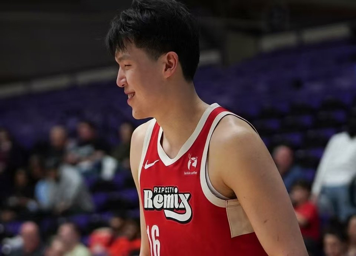 杨瀚森率混音队复仇马刺 夺胜关键球展现统治力